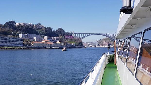 Porto | Pinhão | Porto - Upstream by Boat 