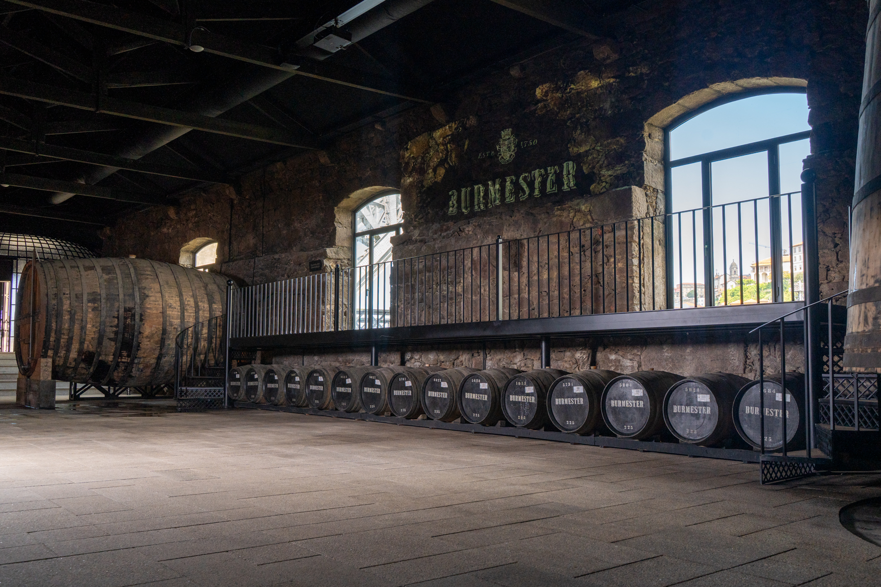 Caves Burmester – Classic Tour