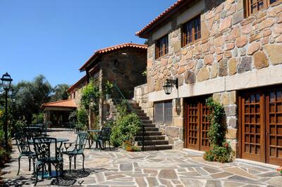 Quinta das Escomoeiras – Visit & Wine Tasting