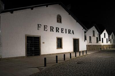 Caves Ferreira - Ferreirinha Premium Douro DOC