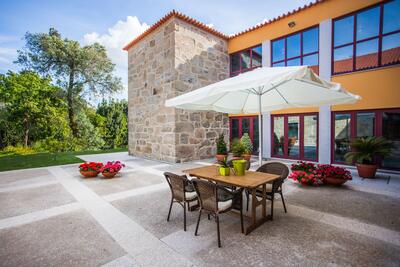 Casa Lata - Vinho Verde Tasting & Regional Snacks 