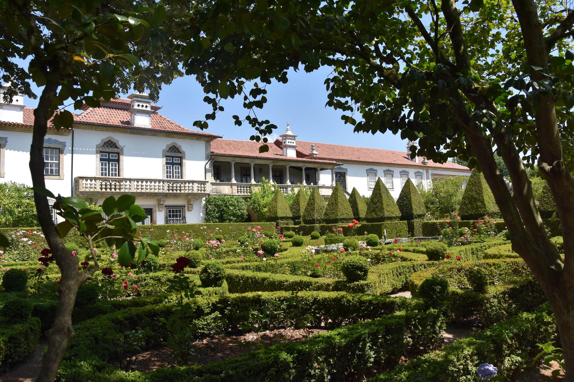 Santar Vila Jardim – Tour & Wine Tasting - Portugal By Wine - Wine ...